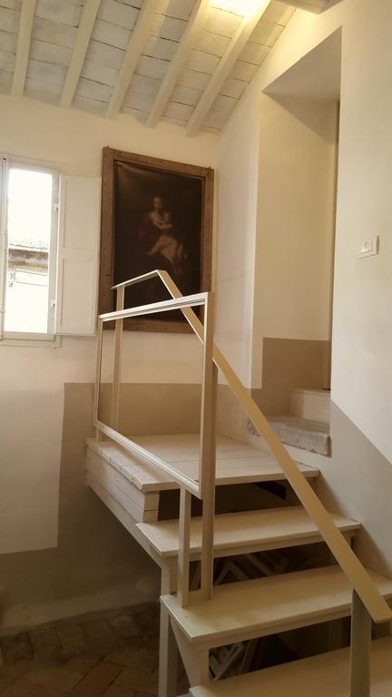 B&B A Piazza Del Gesu Viterbo Luaran gambar