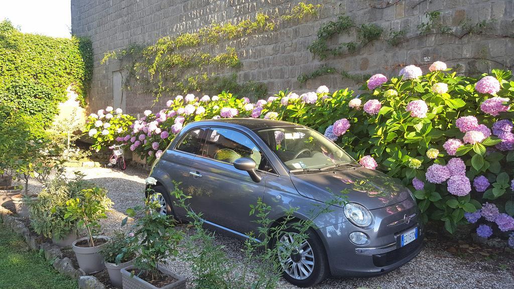 B&B A Piazza Del Gesu Viterbo Luaran gambar