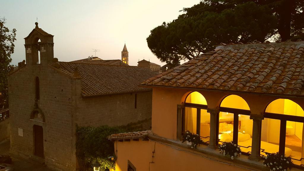 B&B A Piazza Del Gesu Viterbo Luaran gambar