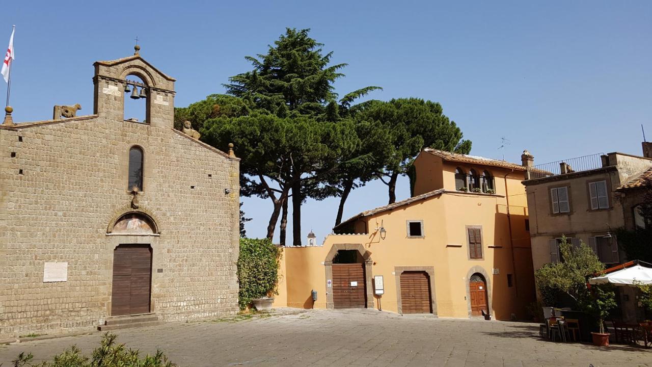 B&B A Piazza Del Gesu Viterbo Luaran gambar