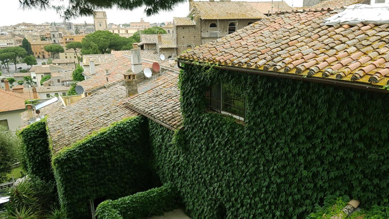 B&B A Piazza Del Gesu Viterbo Luaran gambar